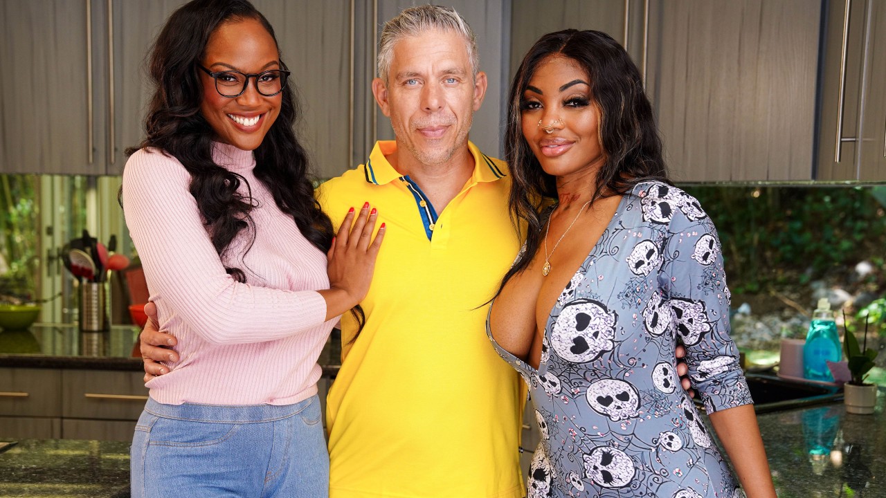 Raw & Filthy Porn Video TitleBig Dick Threesome European MILFs Get Anal Creampie 💦 with Muscular Black Stud – Deep Throat & Face Fuck 😈 (4K)