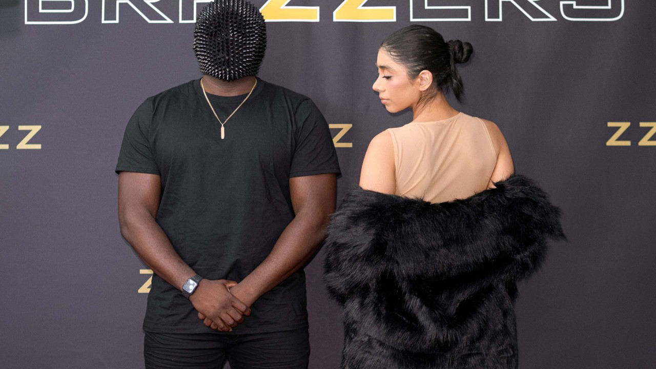 Violet’s BIG ASS Gets Brazzers Blowjob From Security Guard – Interracial Deep Throat 💦 Porn Video in 4k! 😈